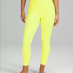NEW WITH TAG Lululemon Wunder Unders